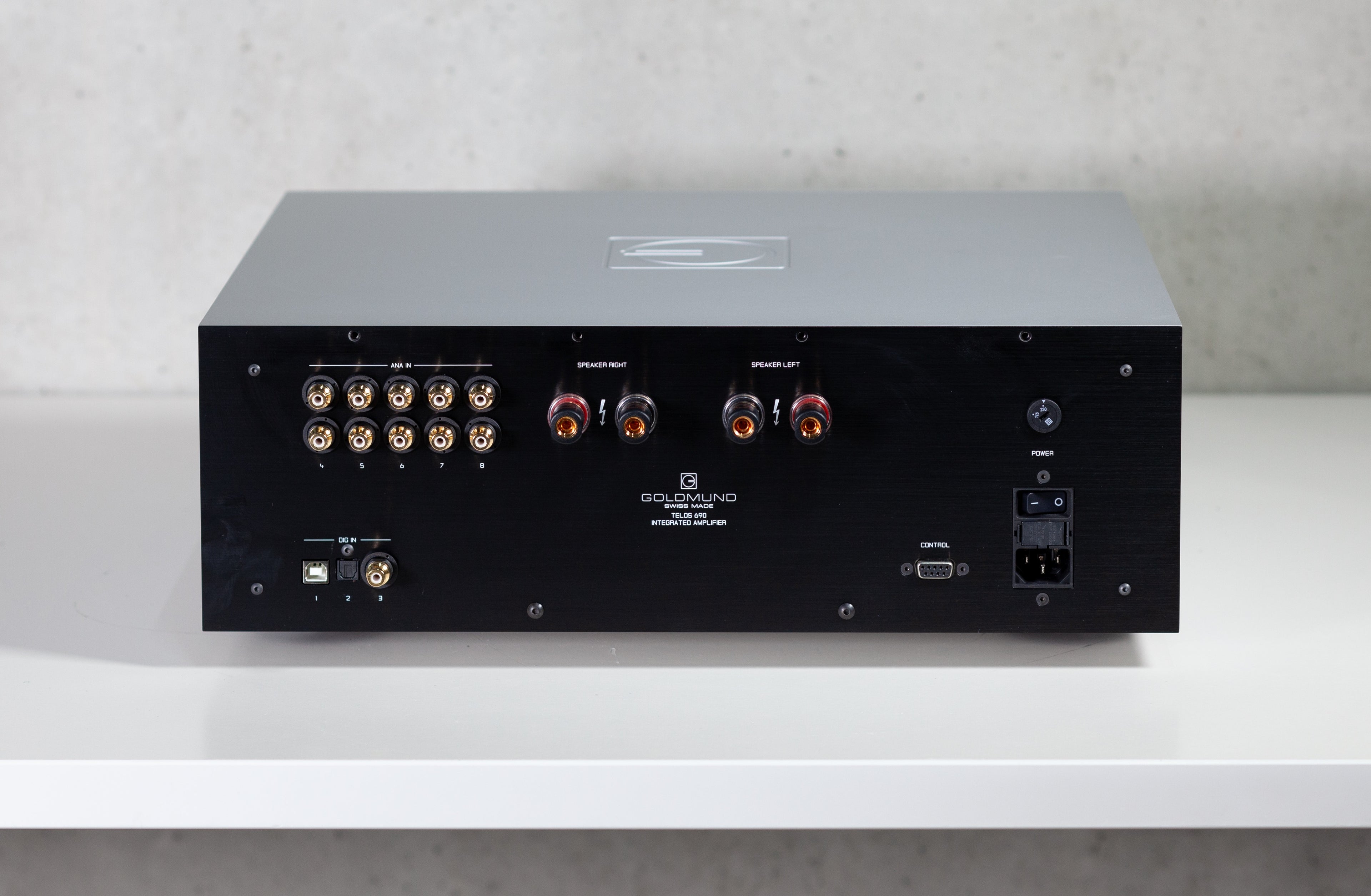 Goldmund Telos 670