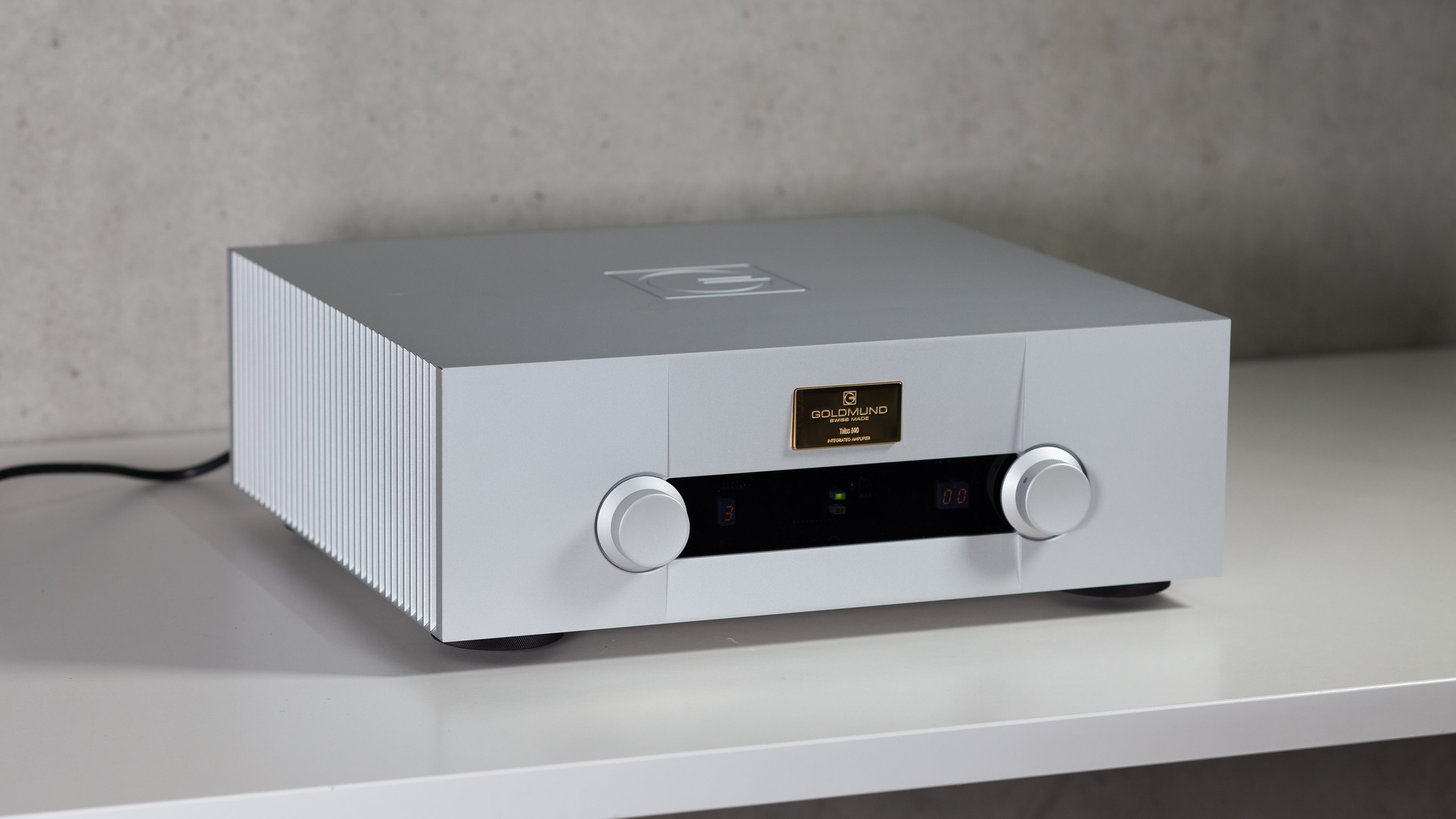 Goldmund Telos 670