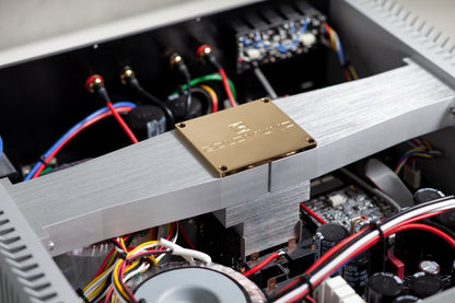 Goldmund Telos 670