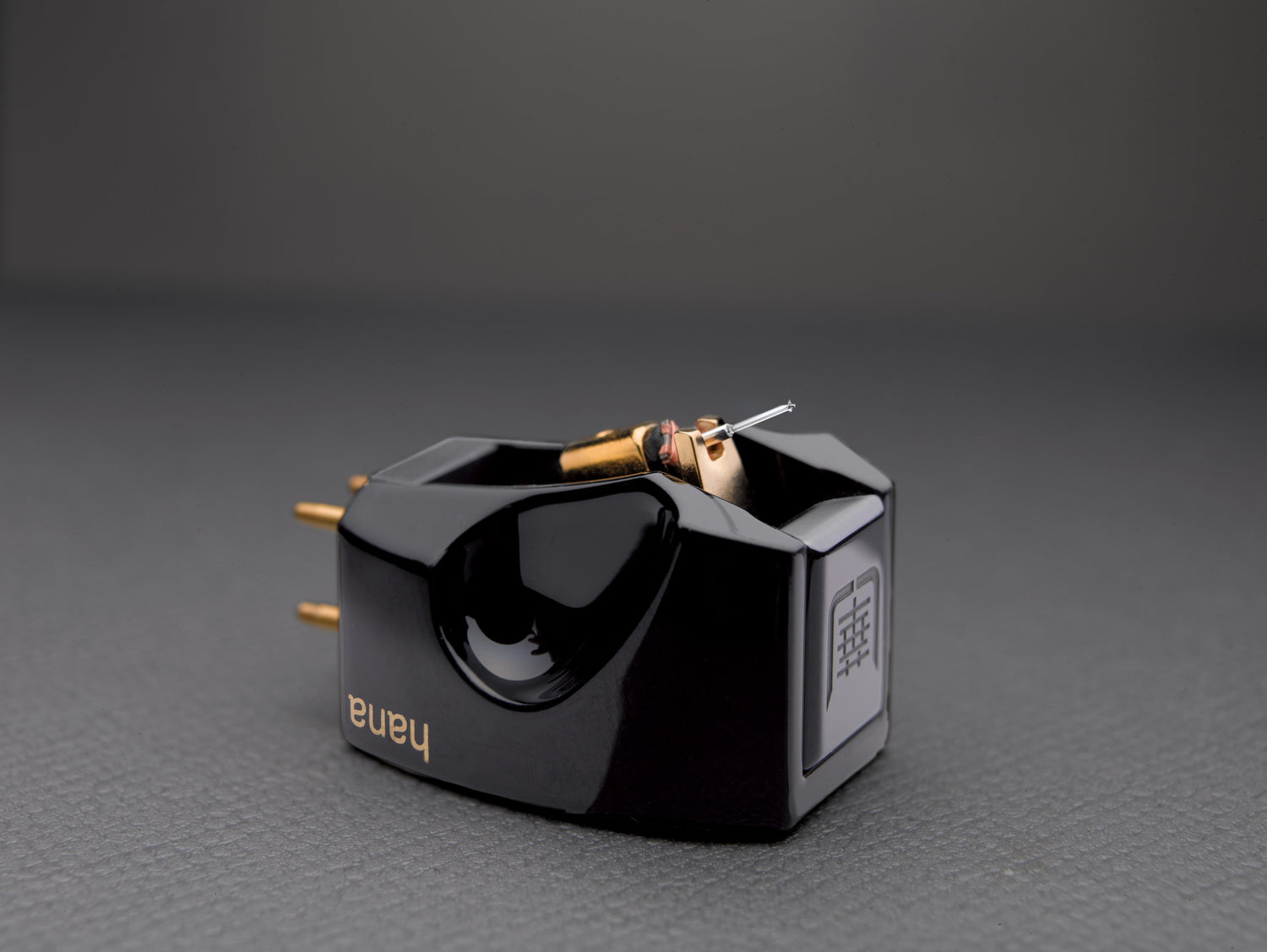 Hana Umami Black Moving Coil Cartridge