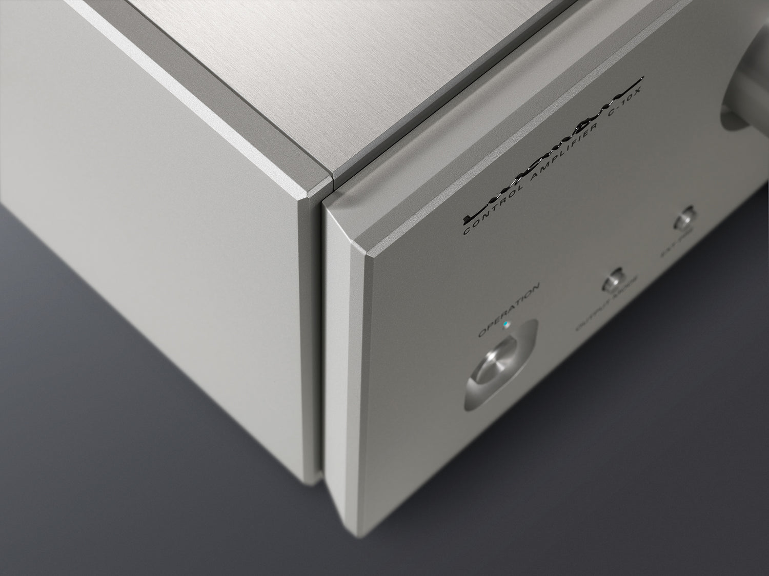 Luxman C-10X Preamplifier