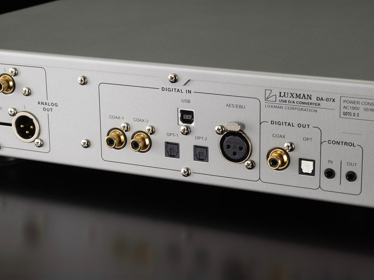 Luxman DA-07X D/A Converter