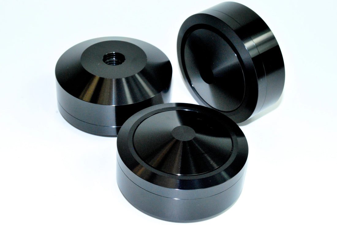 michell-levis-1-black